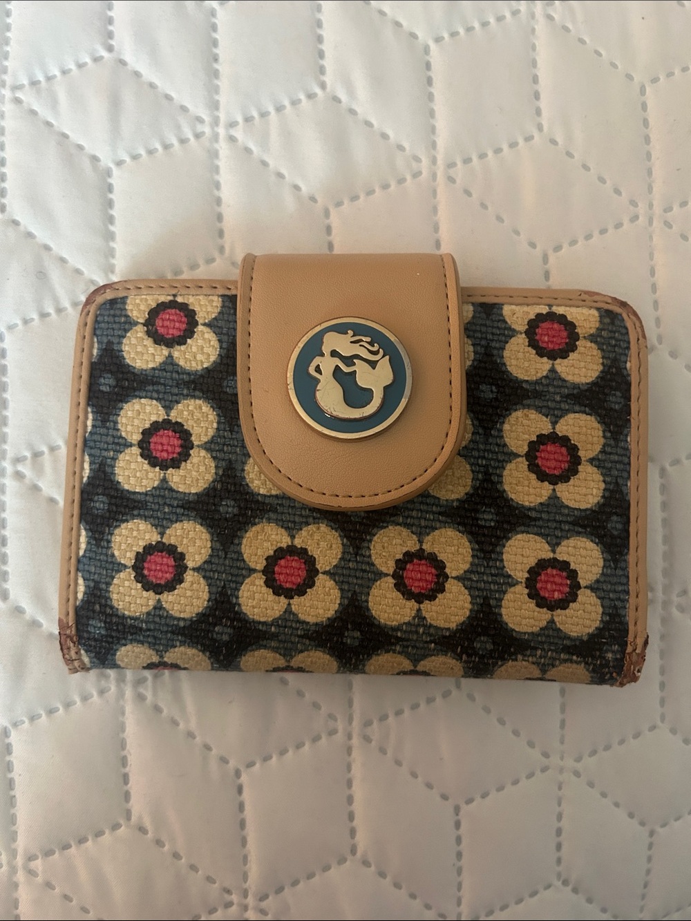 Spartina 449 Floral Compact wallet - Blue, Cream, Tan, Pink